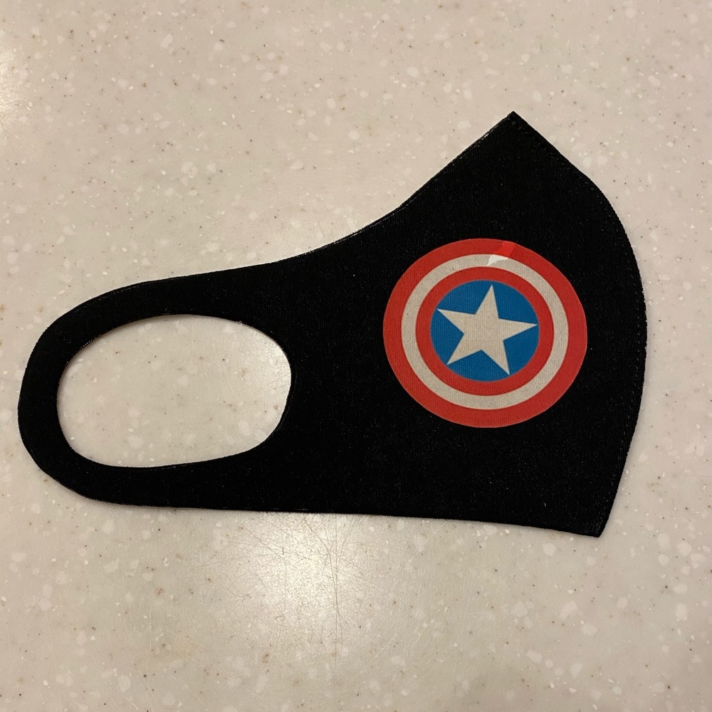 FACE MASK “ CAPTAIN AMERICA” BRAND NEW